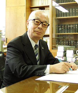 弁護士作間豪昭